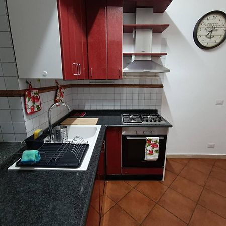 Camera Moderna Roma Ngoại thất bức ảnh